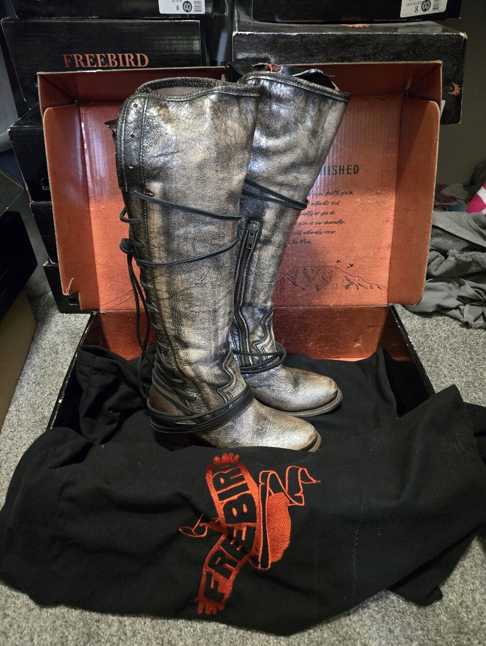 ✨️RARE! Freebird Coal Pewter Size 8✨️